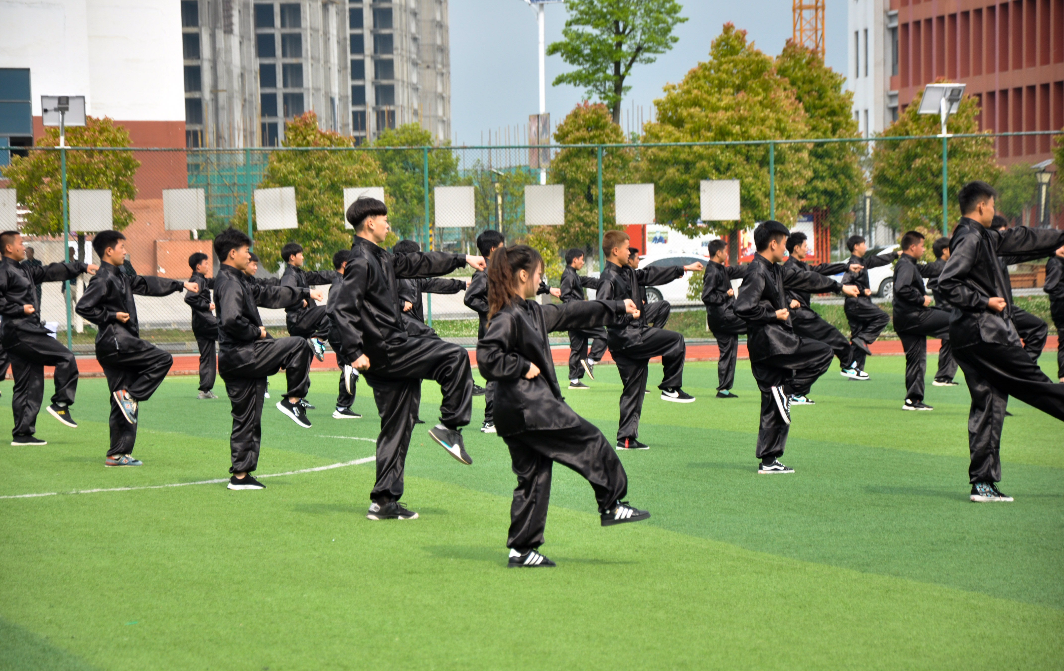 第二屆校園文化藝術節(jié)、第三屆田徑運動會開幕式