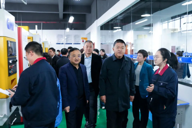 畢節(jié)市委副書記、市長吳東來一行赴我院指導(dǎo)調(diào)研